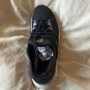 On running CLOUDSWIFT Magnet Lavender Sz 8 - gently worn